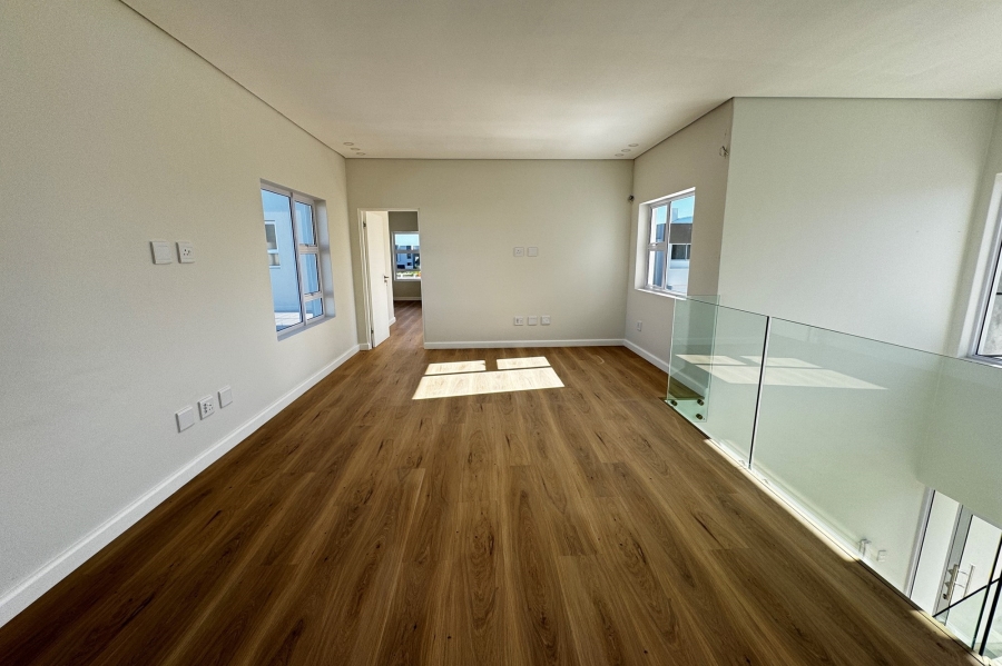 4 Bedroom Property for Sale in Sandown Western Cape